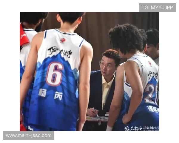 青岛队客场狂胜新疆终结21连败 年轻球队展现缩小实力差距潜力