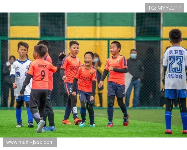 越南足球坚持青训见效 技术流路线成果初显